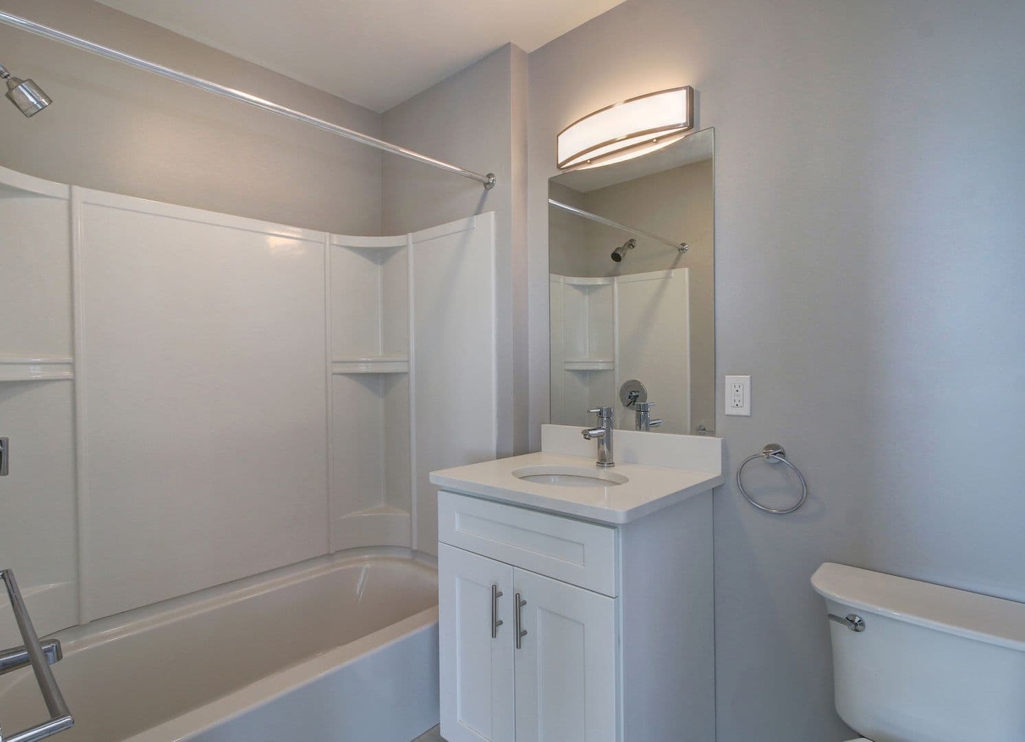Lynn Apartment: 23 Central Ave
