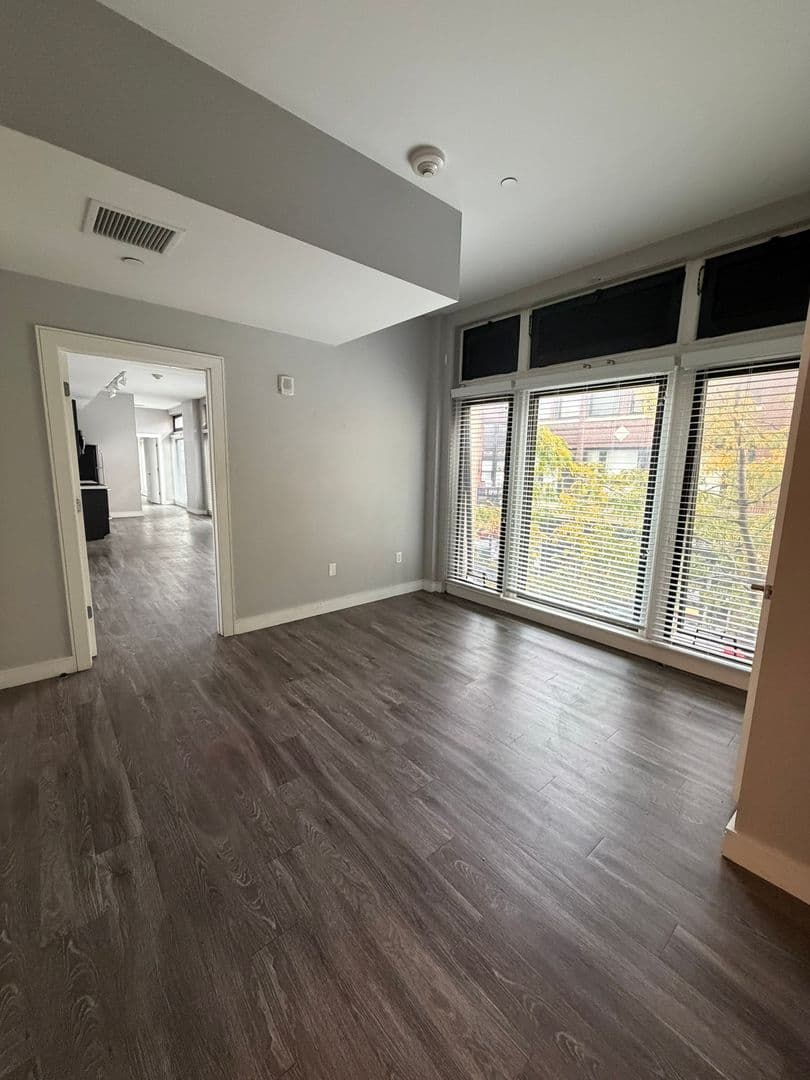 Lynn Apartment: 23 Central Ave