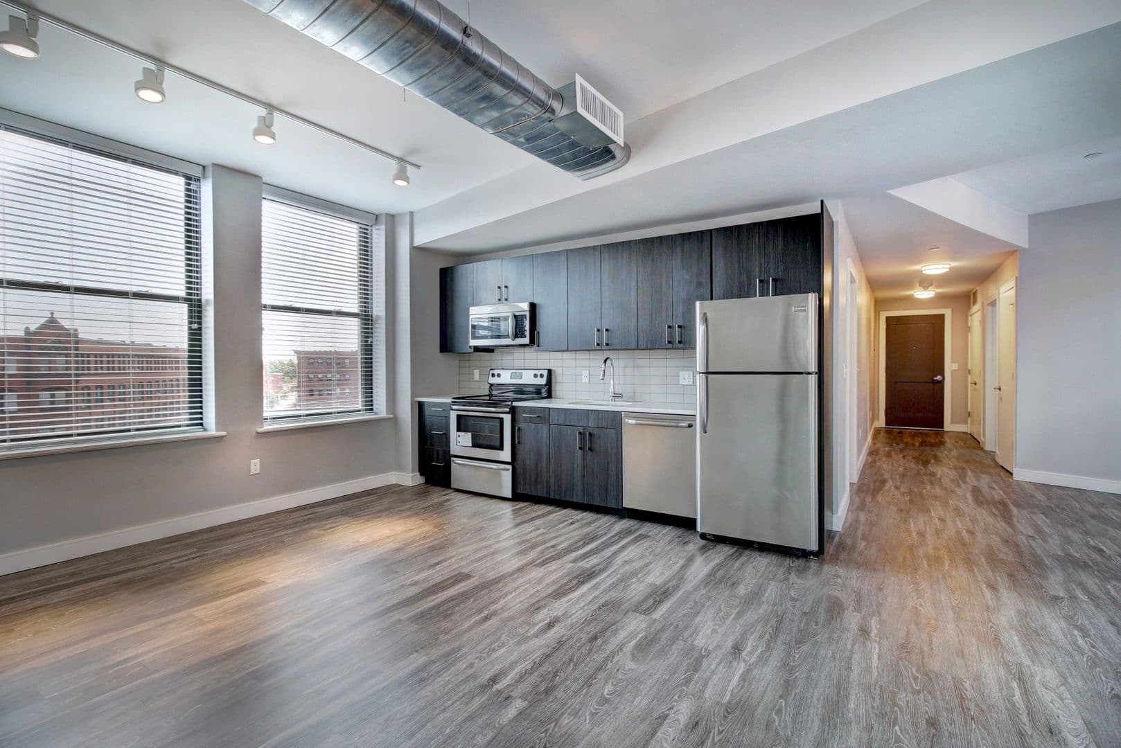 Lynn Apartment: 23 Central Ave