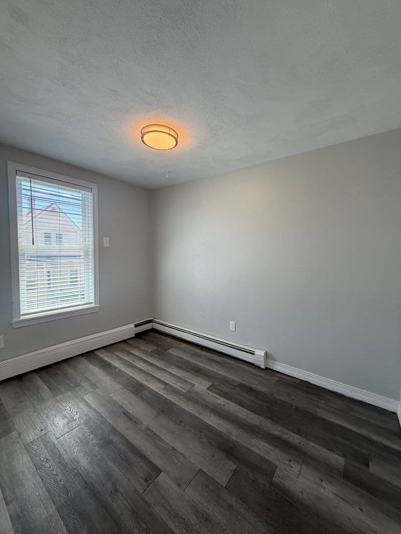 East Boston Apartment: 126 Leyden St