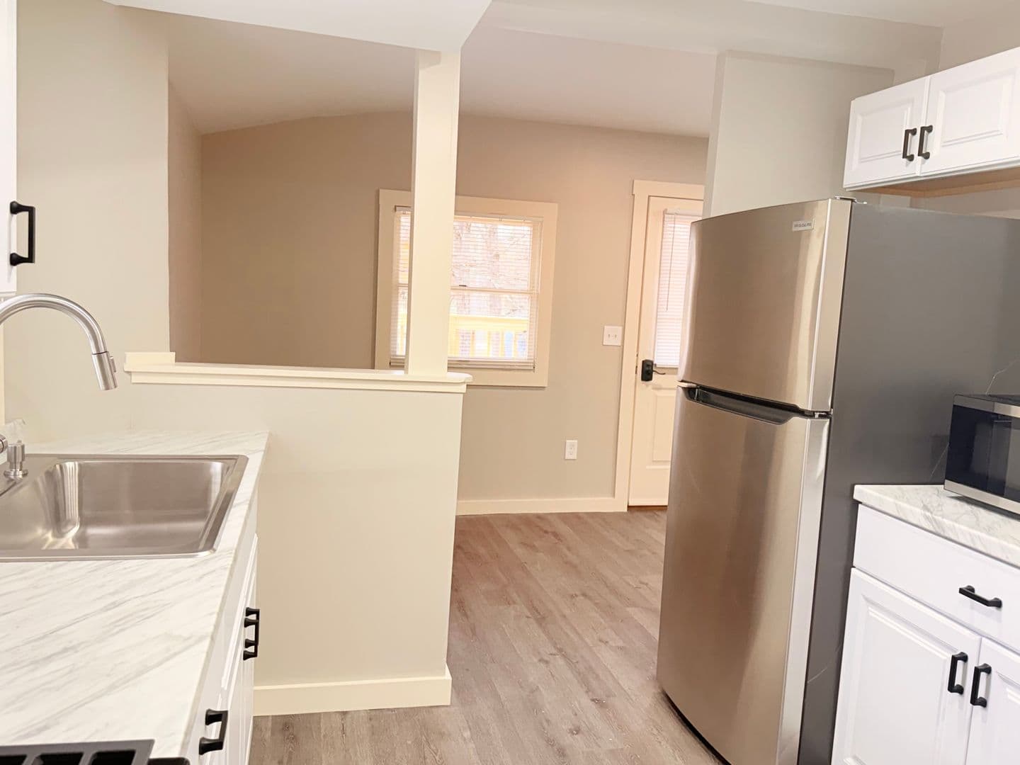 Hartland Apartment: 8 Blodgett Lane