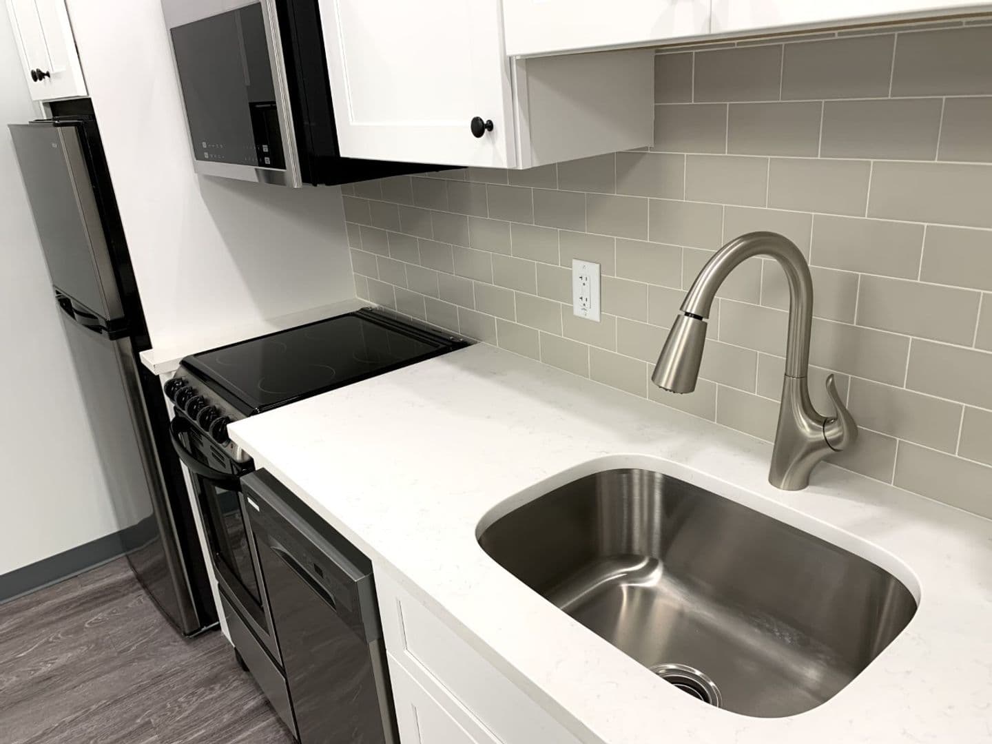 Worcester Apartment: 76 Franklin Street