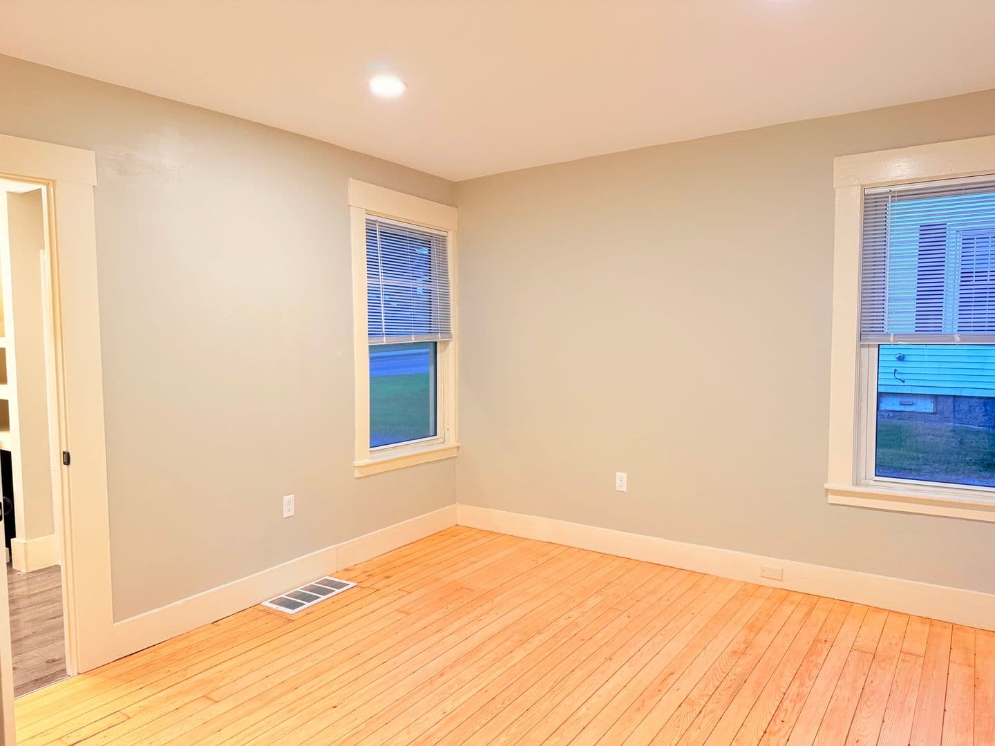 White River Junction Apartment: 31, 63, 77-79 Christian Street