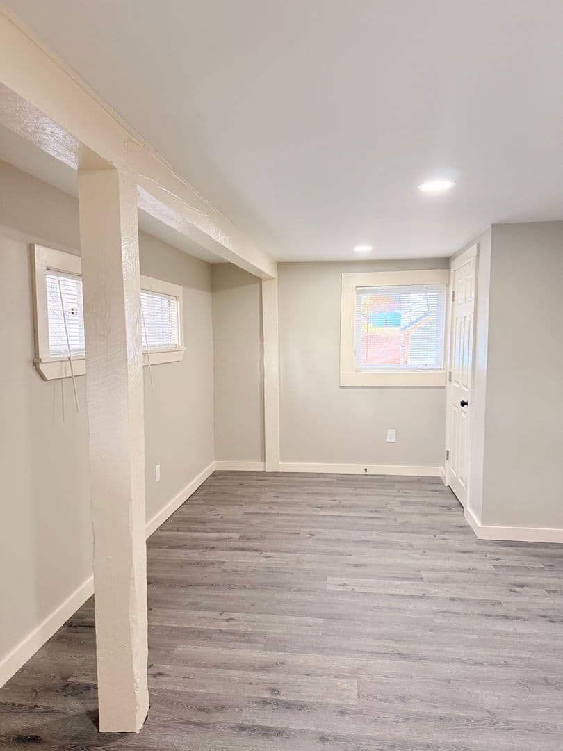 Hartland Apartment: 8 Blodgett Lane