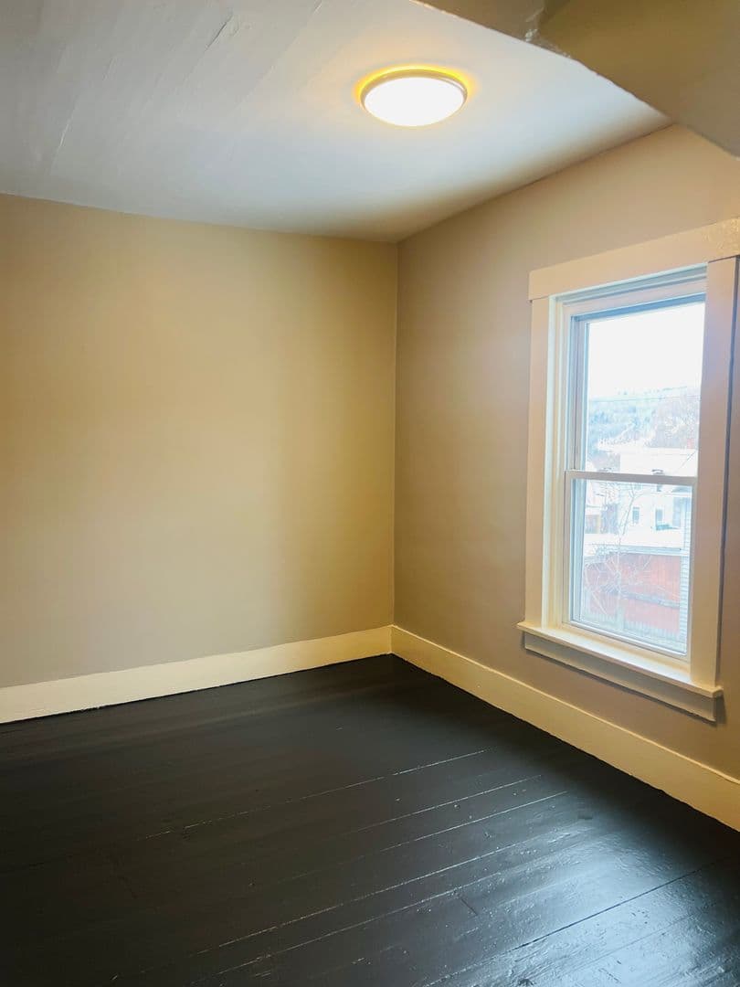 Lebanon Apartment: 26-30 Mason Street