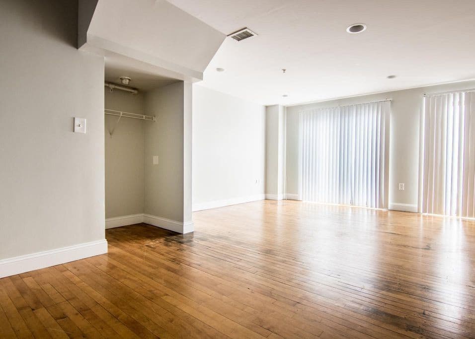 Worcester Apartment: 26 Portland Street