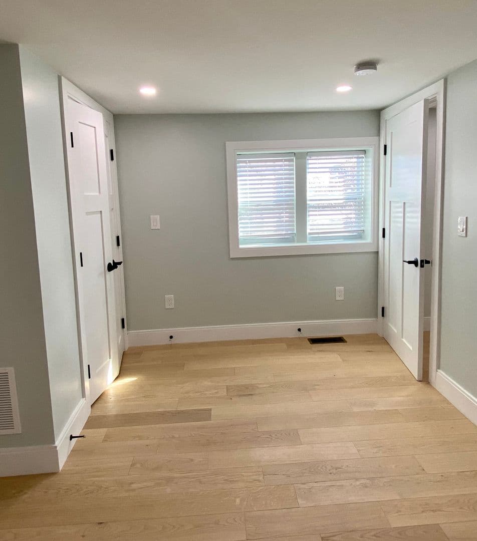 East Boston Apartment: 3 Walley Street