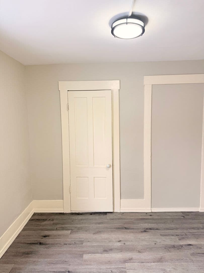 White River Junction Apartment: 31, 63, 77-79 Christian Street
