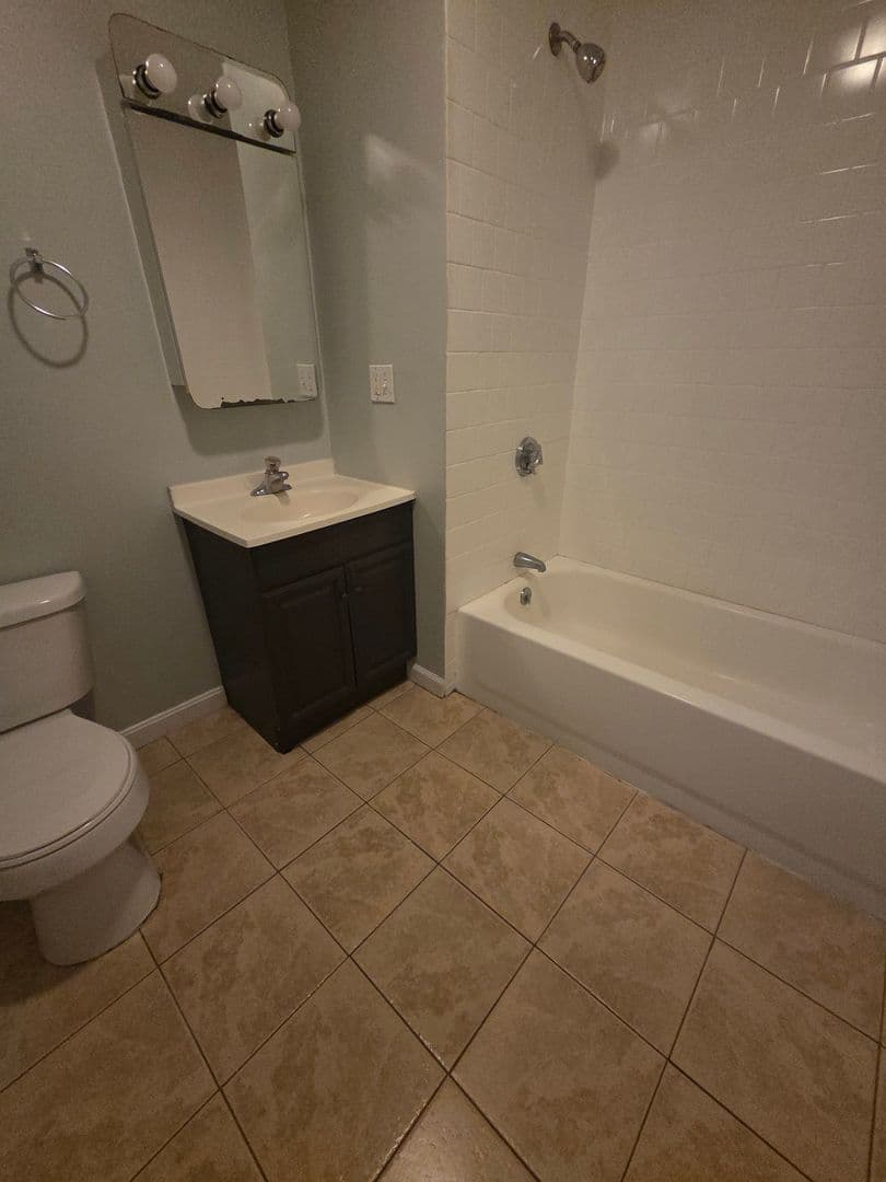 Worcester Apartment: 50 Franklin Street