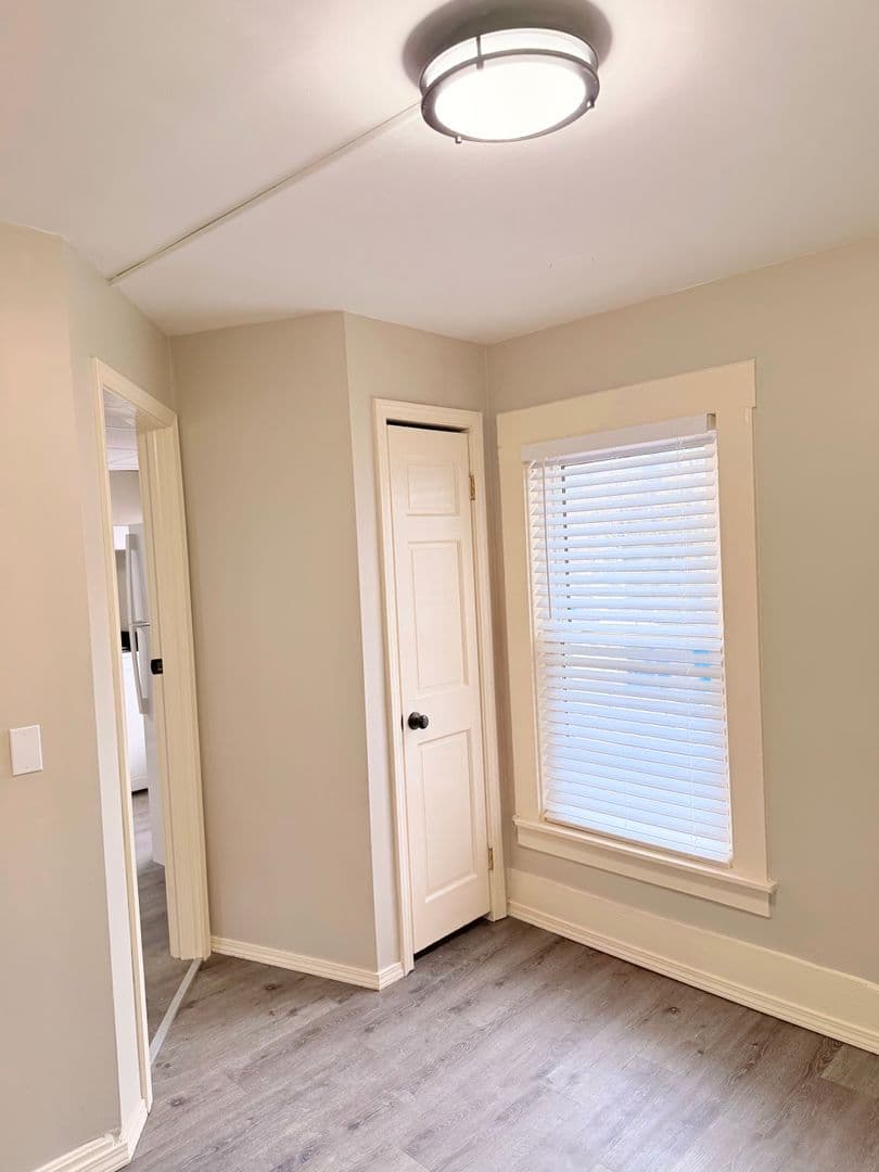 White River Junction Apartment: 31, 63, 77-79 Christian Street