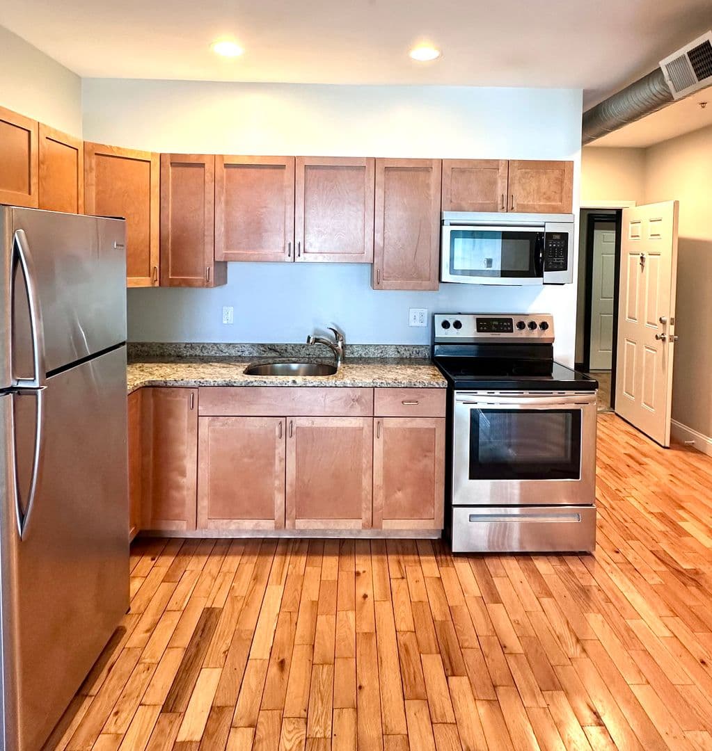 Worcester Apartment: 26 Portland Street