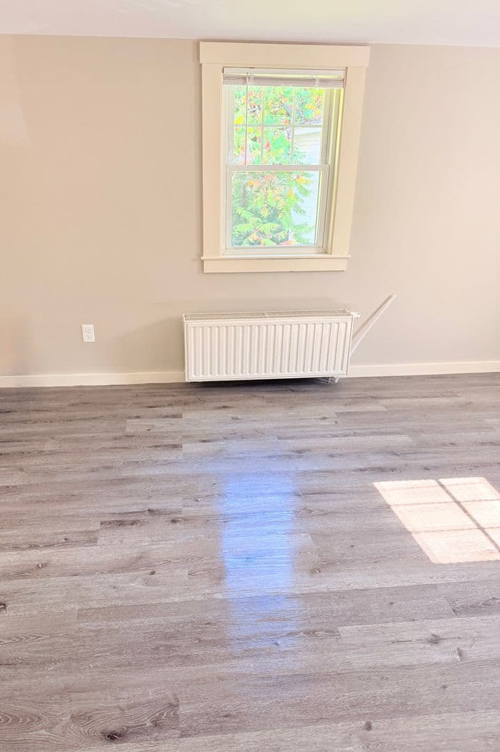 White River Junction Apartment: 31, 63, 77-79 Christian Street