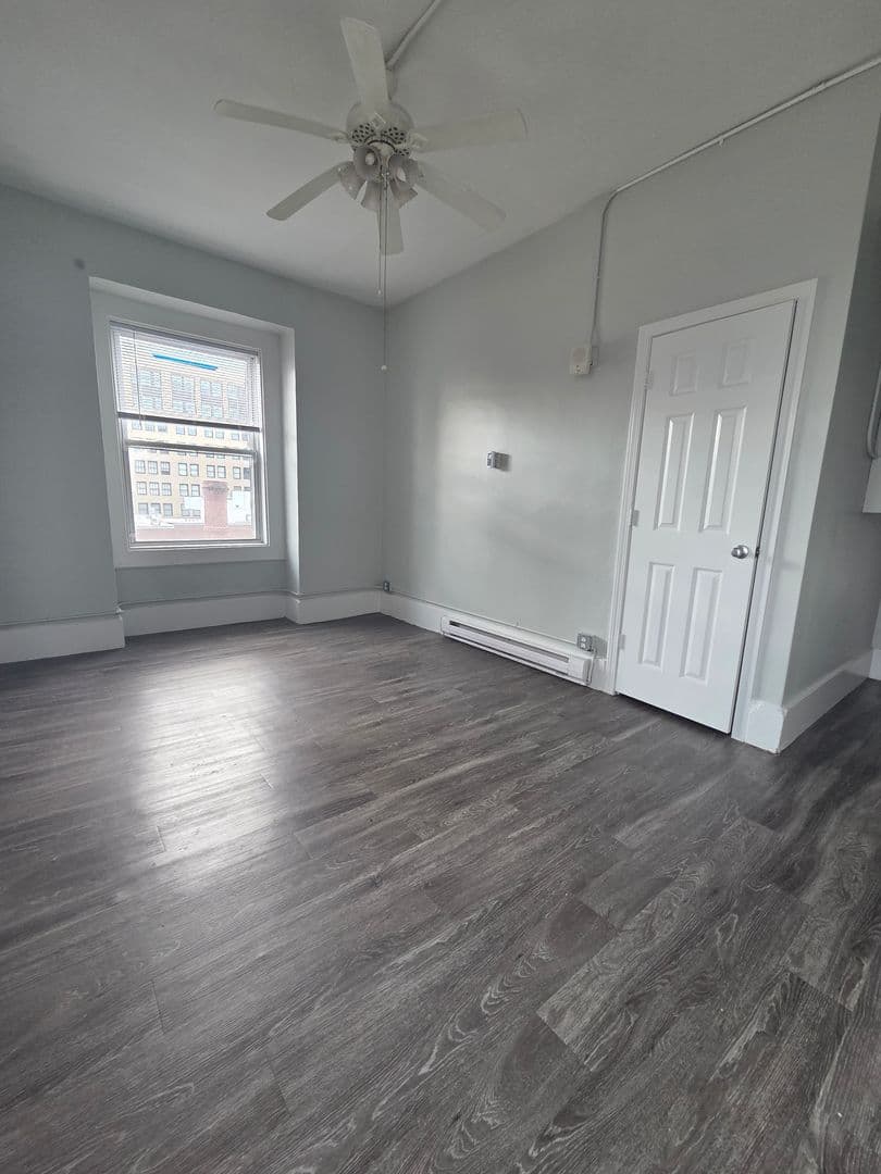 Worcester Apartment: 50 Franklin Street