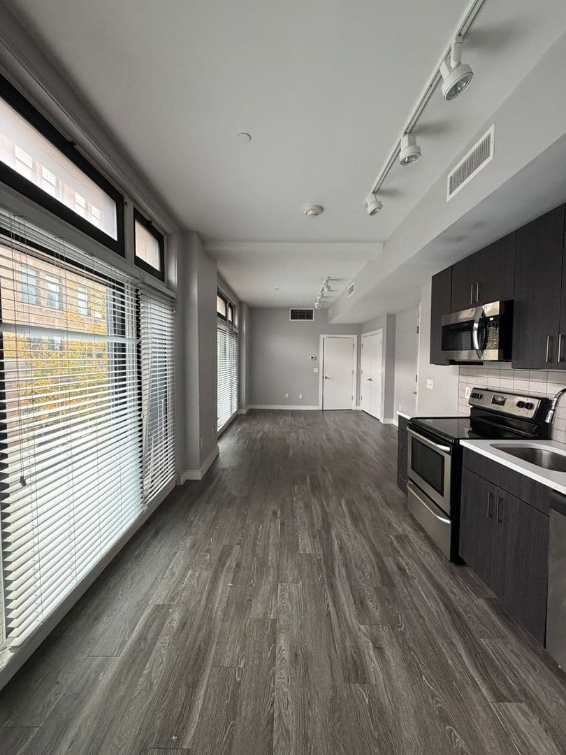 Lynn Apartment: 23 Central Ave
