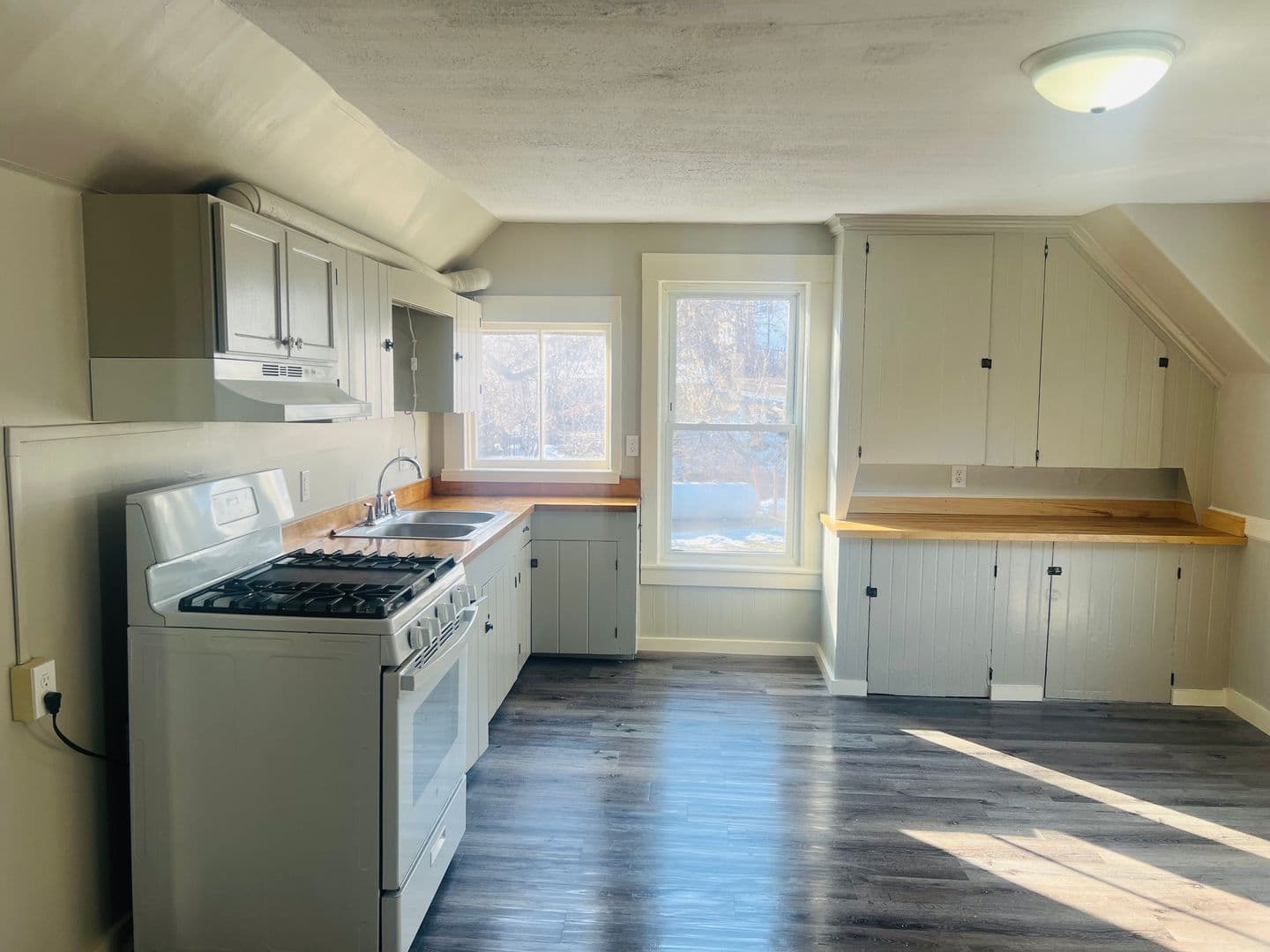 Lebanon Apartment: 26-30 Mason Street