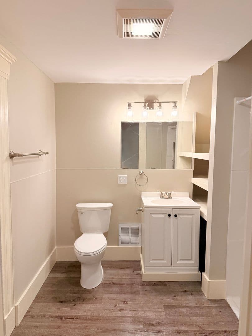 White River Junction Apartment: 31, 63, 77-79 Christian Street