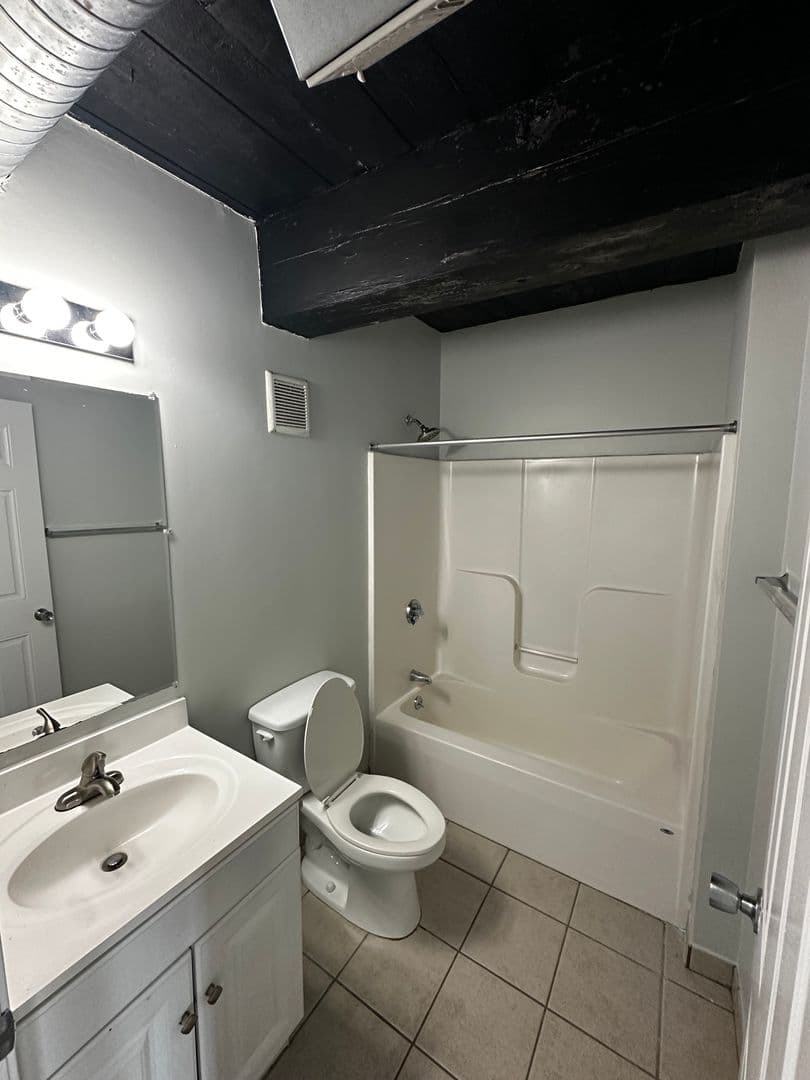 Worcester Apartment: 26 Portland Street