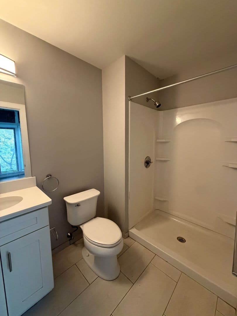 Lynn Apartment: 23 Central Ave