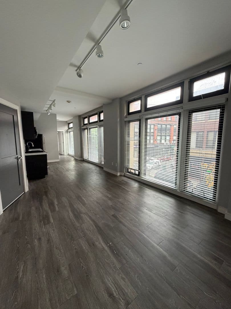 Lynn Apartment: 23 Central Ave
