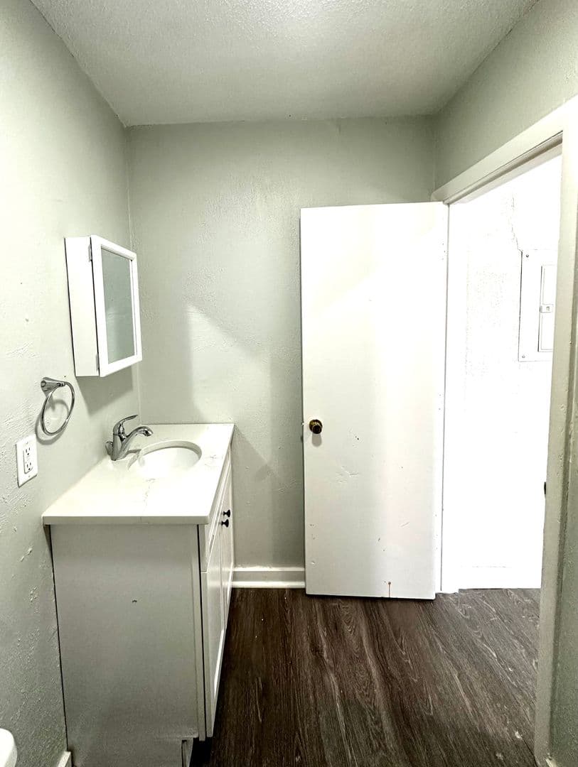 Worcester Apartment: 76 Franklin Street