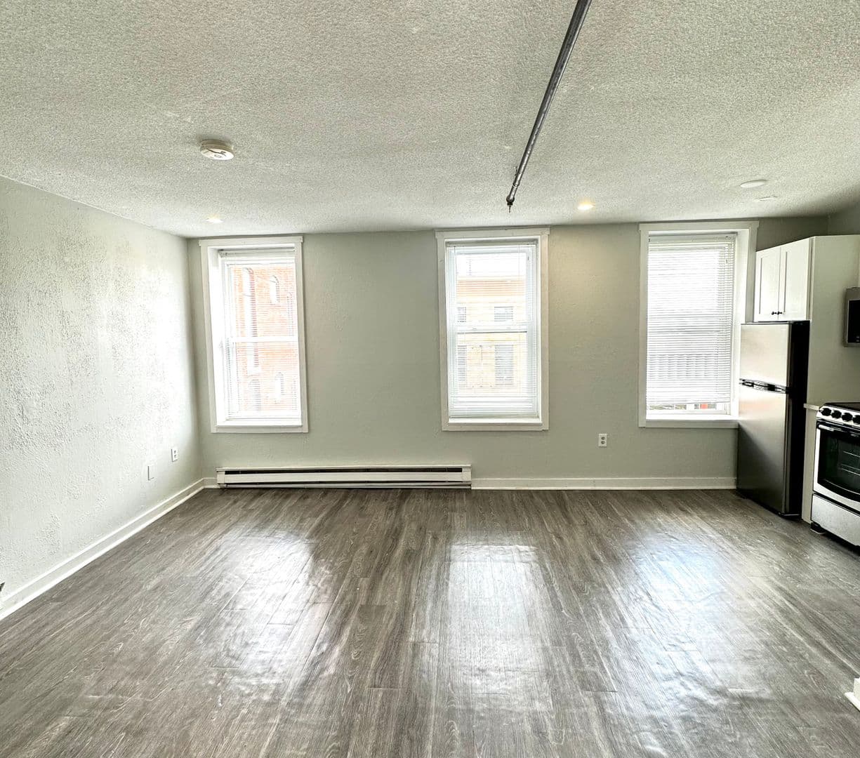 Worcester Apartment: 76 Franklin Street