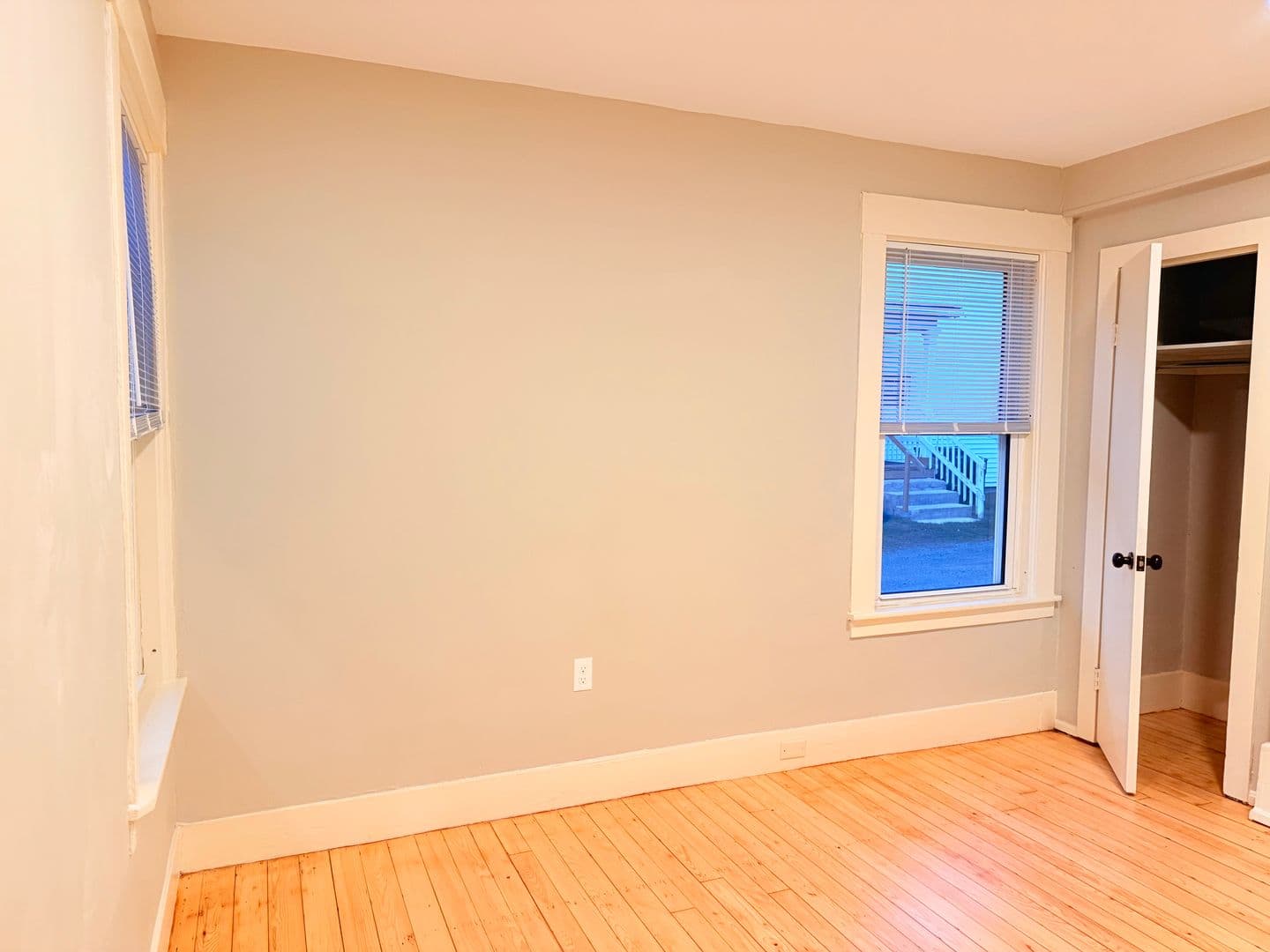 White River Junction Apartment: 31, 63, 77-79 Christian Street
