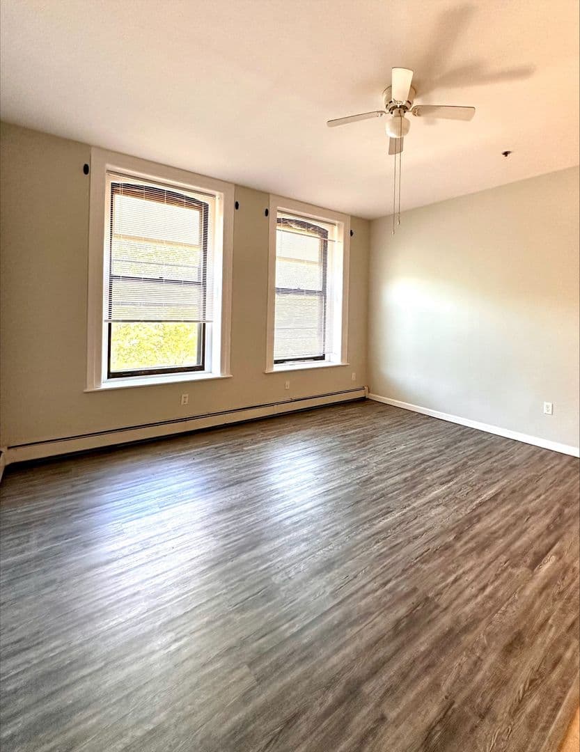 Worcester Apartment: 60 Franklin Street