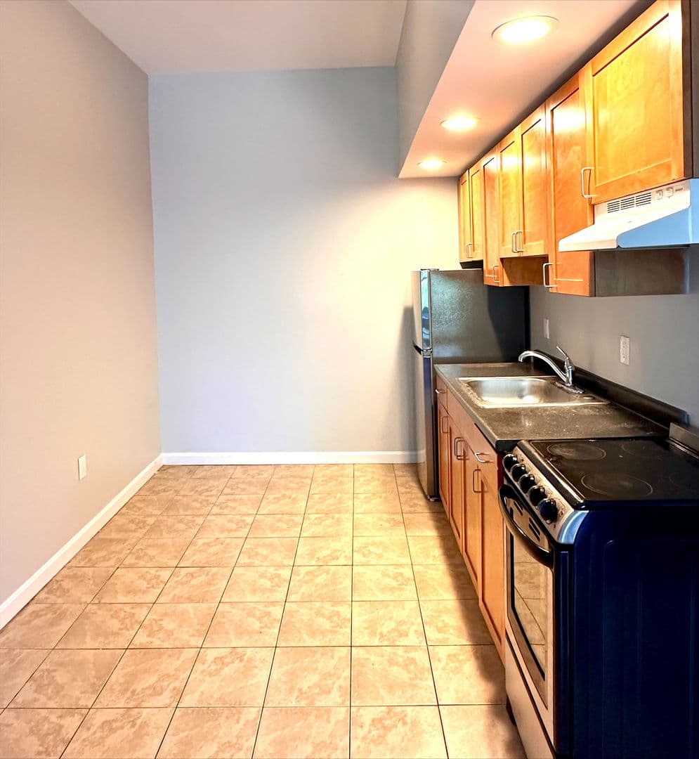 Worcester Apartment: 60 Franklin Street