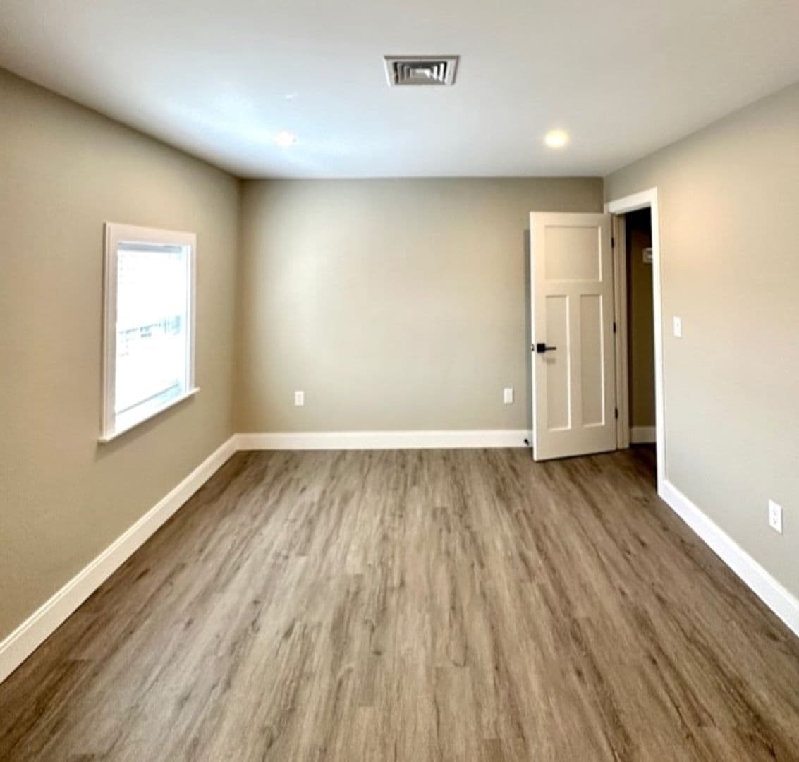 East Boston Apartment: 33-39 Maverick Square