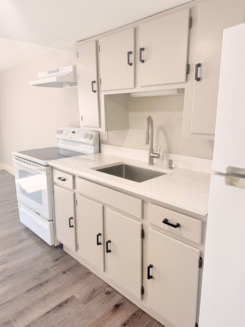 Hartford Apartment: 29 Cross Street