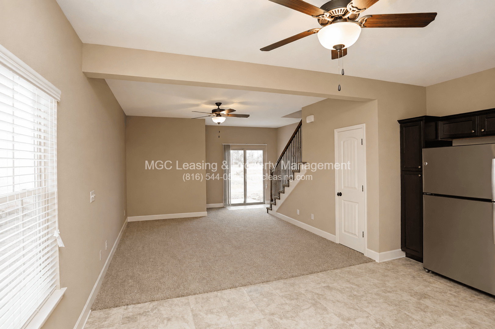 Raymore Townhome: 108-114 Barberry Ln