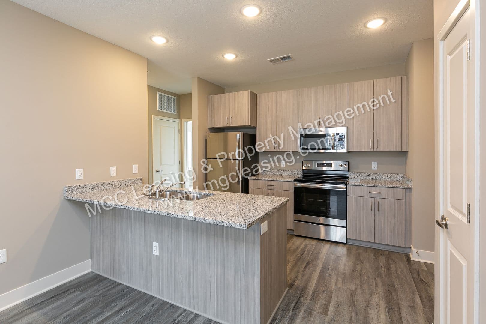 Kansas City Apartment: 5511 NE 80th Ter