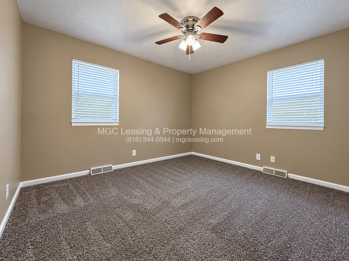 Blue Springs Apartment: 717 NW 6th St Apt A