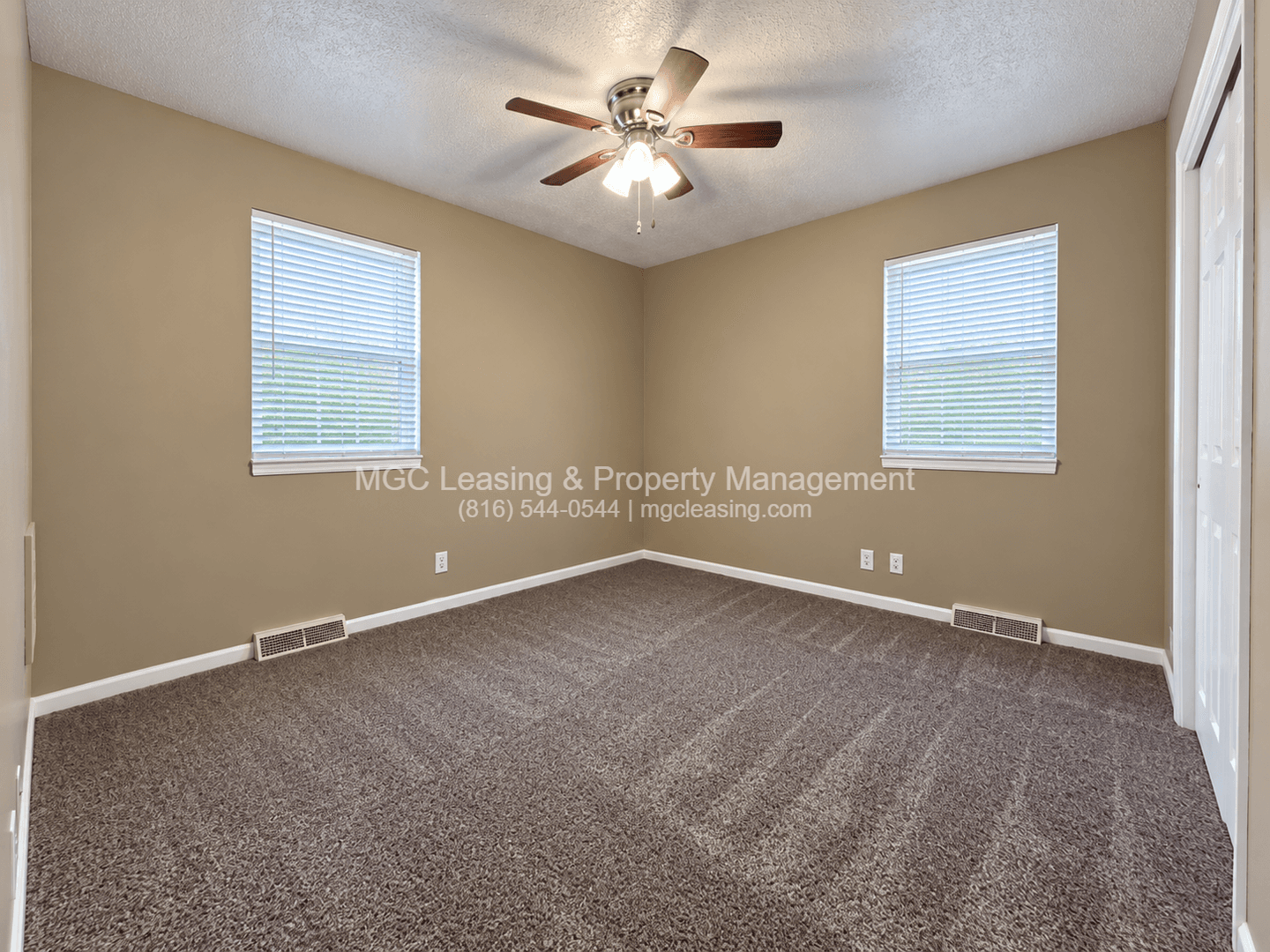Blue Springs Apartment: 717 NW 6th St Apt A