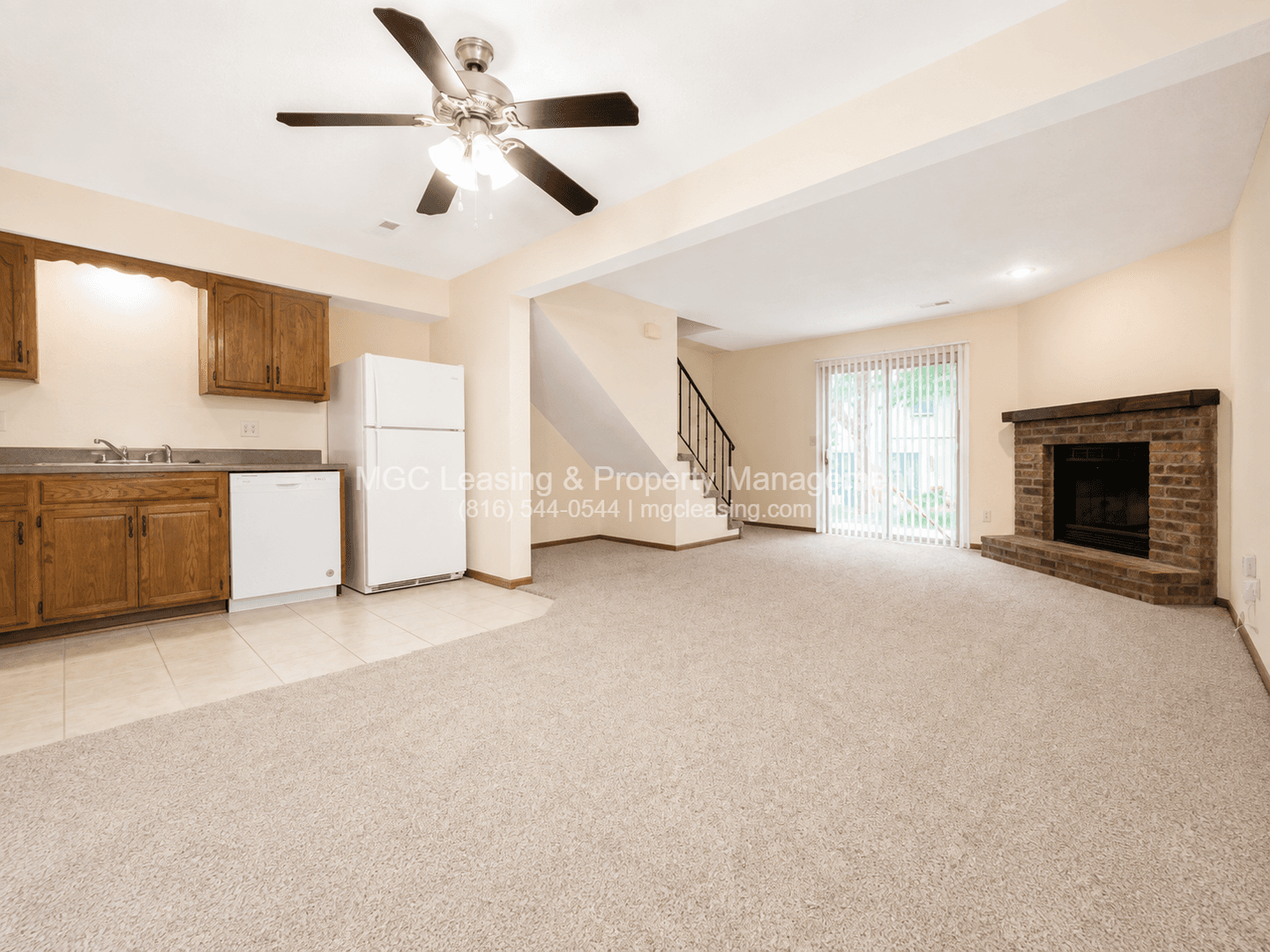 Lees Summit Townhome: 3549-3555 NE Independence Cir