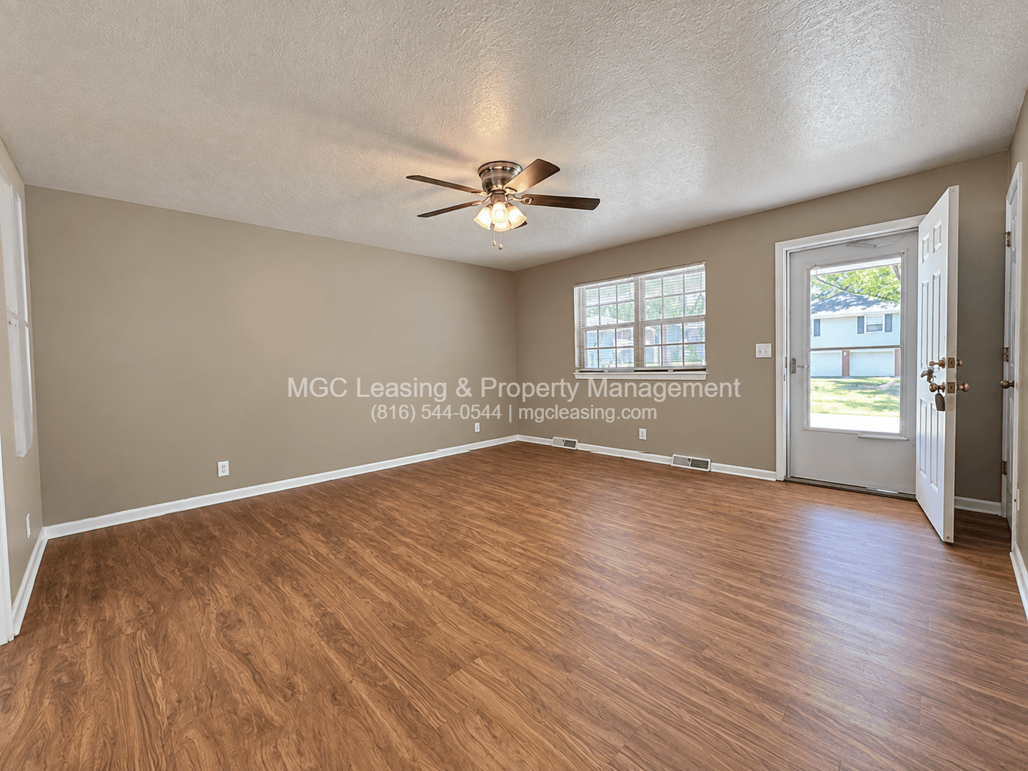 Blue Springs Apartment: 717 NW 6th St Apt A
