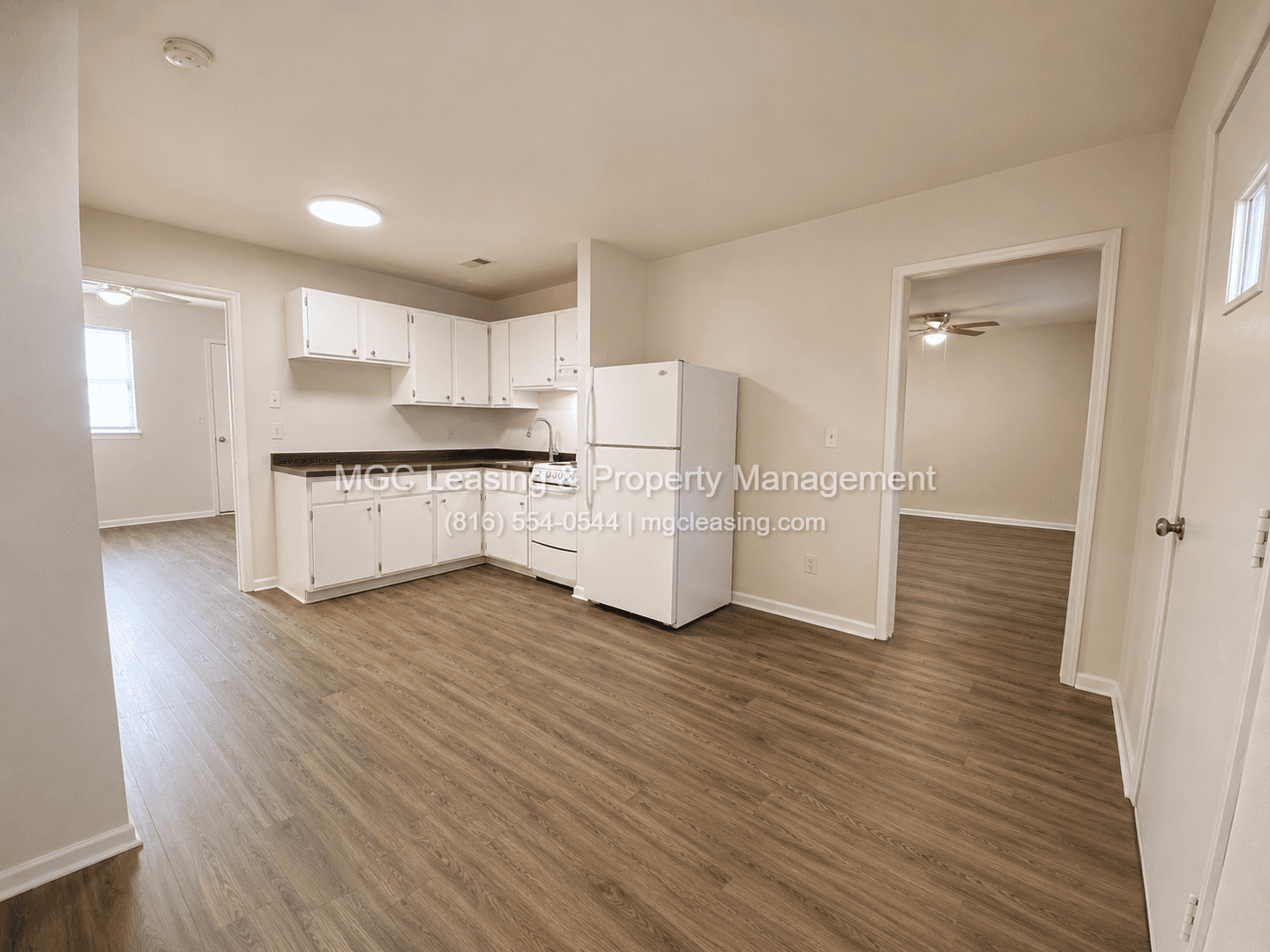 Lees Summit Apartment: 311 SE Grand Ave Apt 2