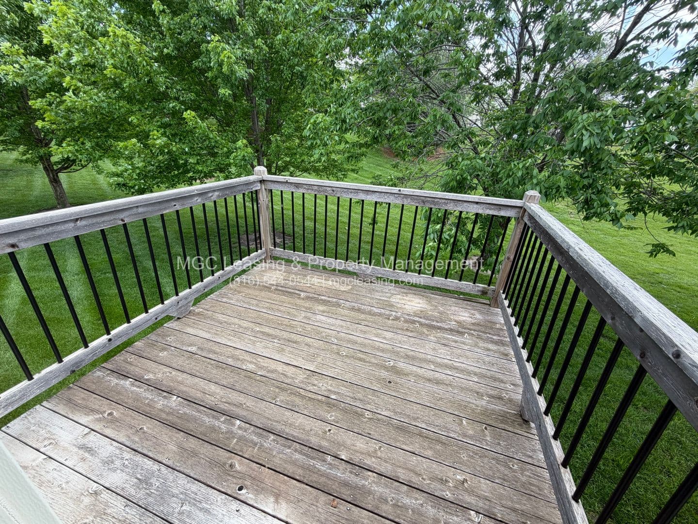 Kansas City Townhome: 5808-5810 NE 42nd St