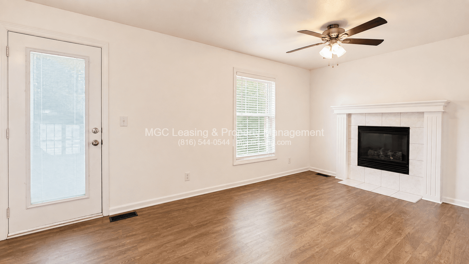 Kansas City Townhome: 5808-5810 NE 42nd St