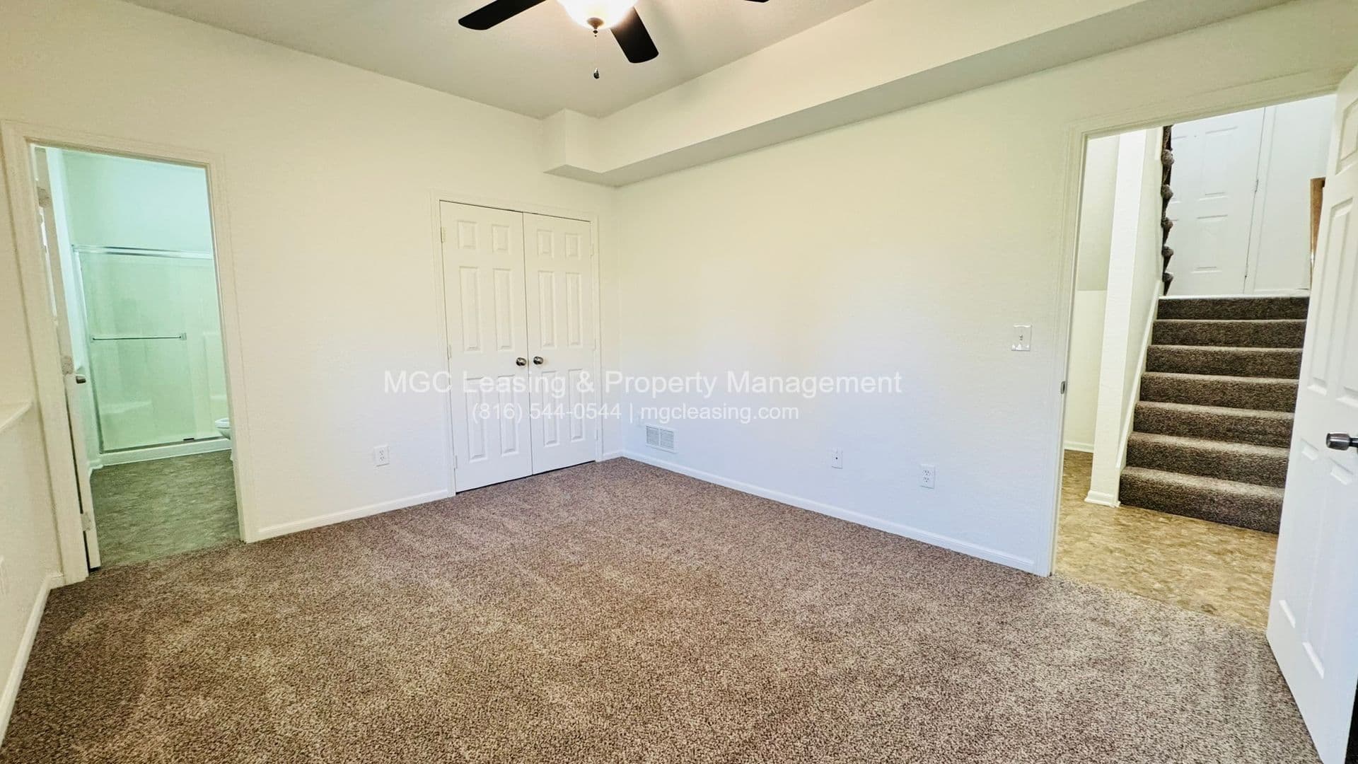 Kansas City Townhome: 5808-5810 NE 42nd St