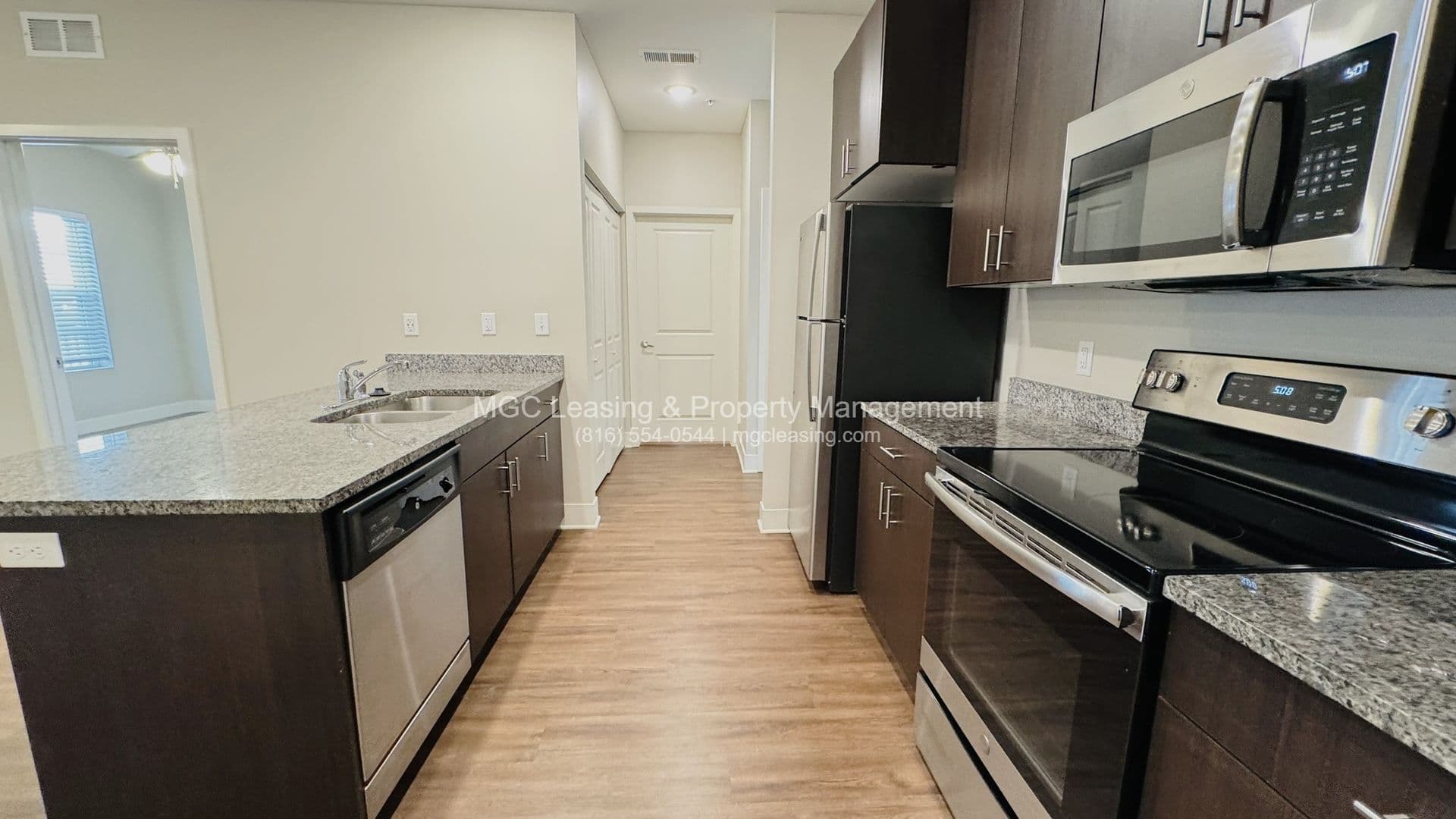 Kansas City Apartment: 5511 NE 80th Ter