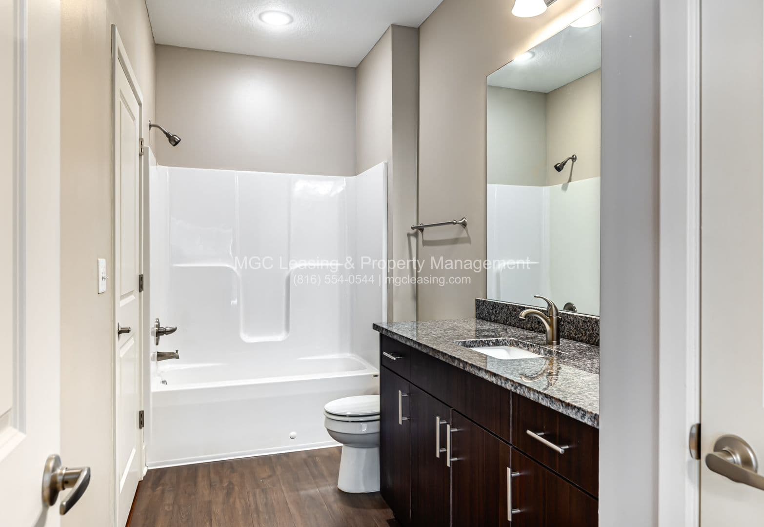 Kansas City Apartment: 5511 NE 80th Ter