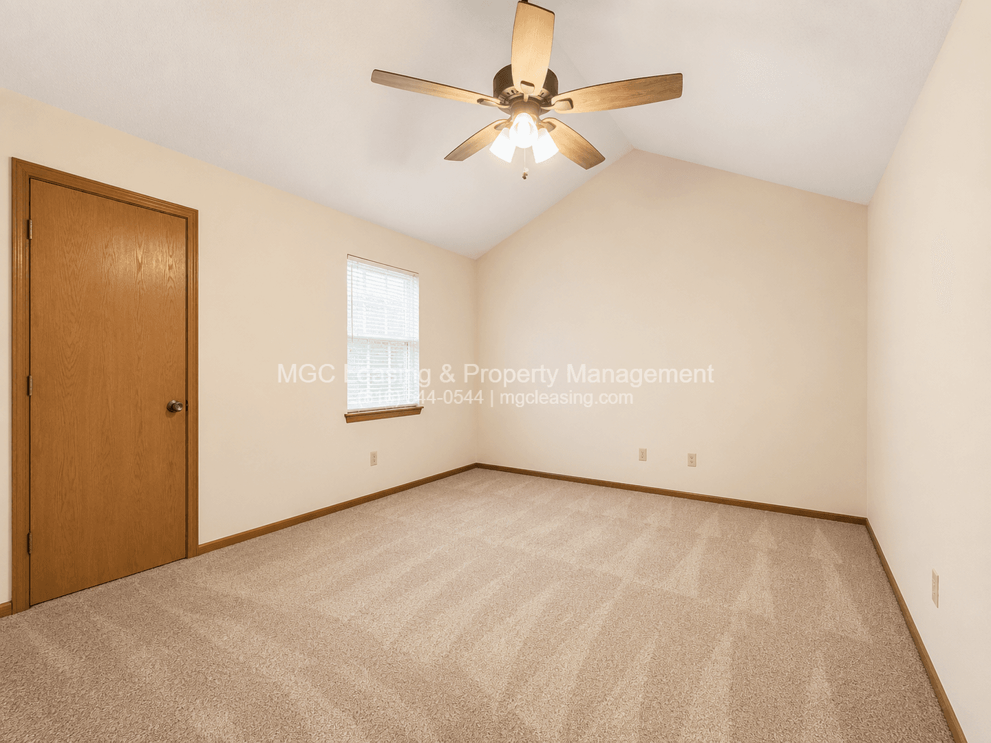 Lees Summit Townhome: 3549-3555 NE Independence Cir