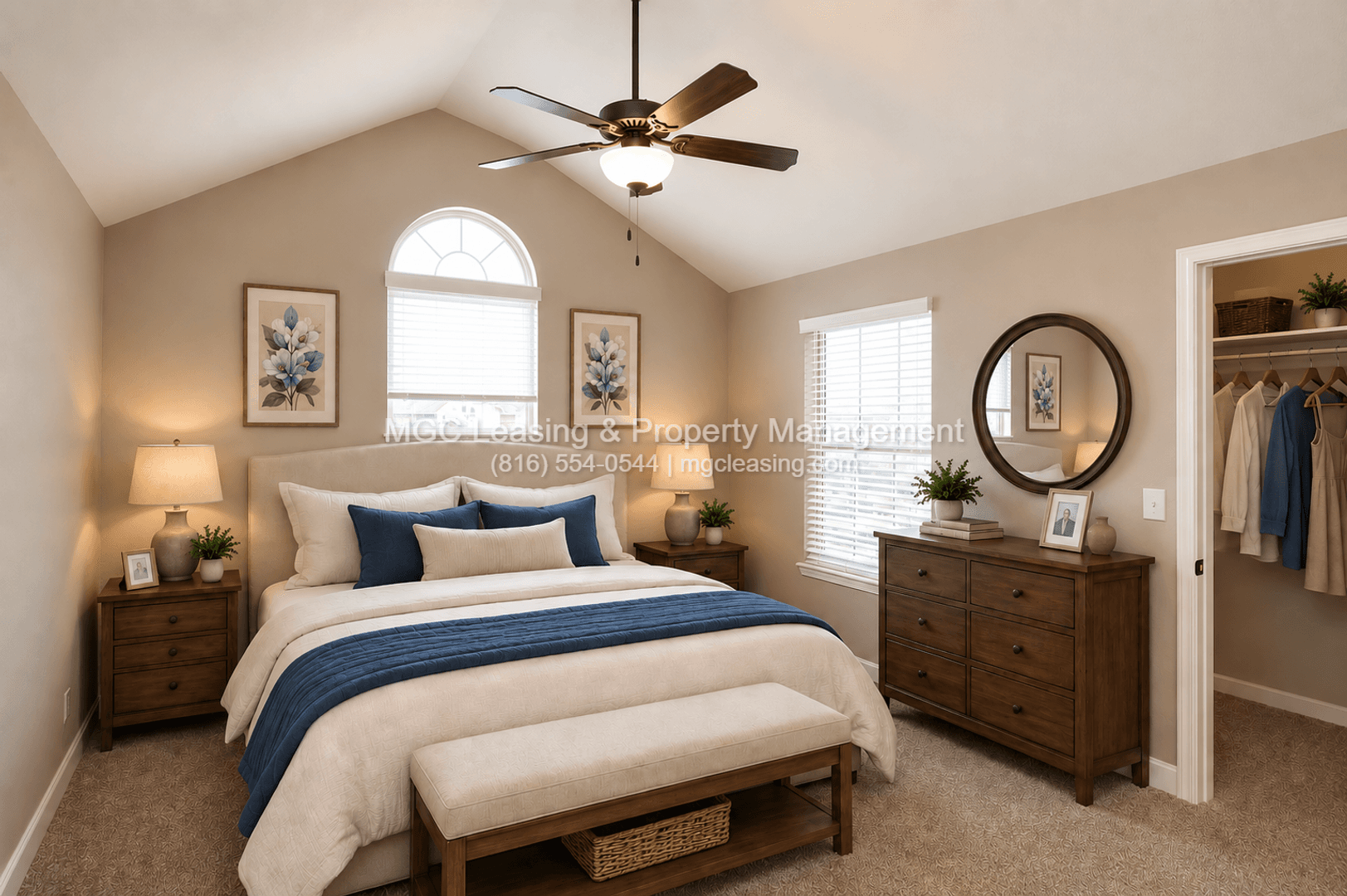 Raymore Townhome: 503-509 N Foxridge Dr