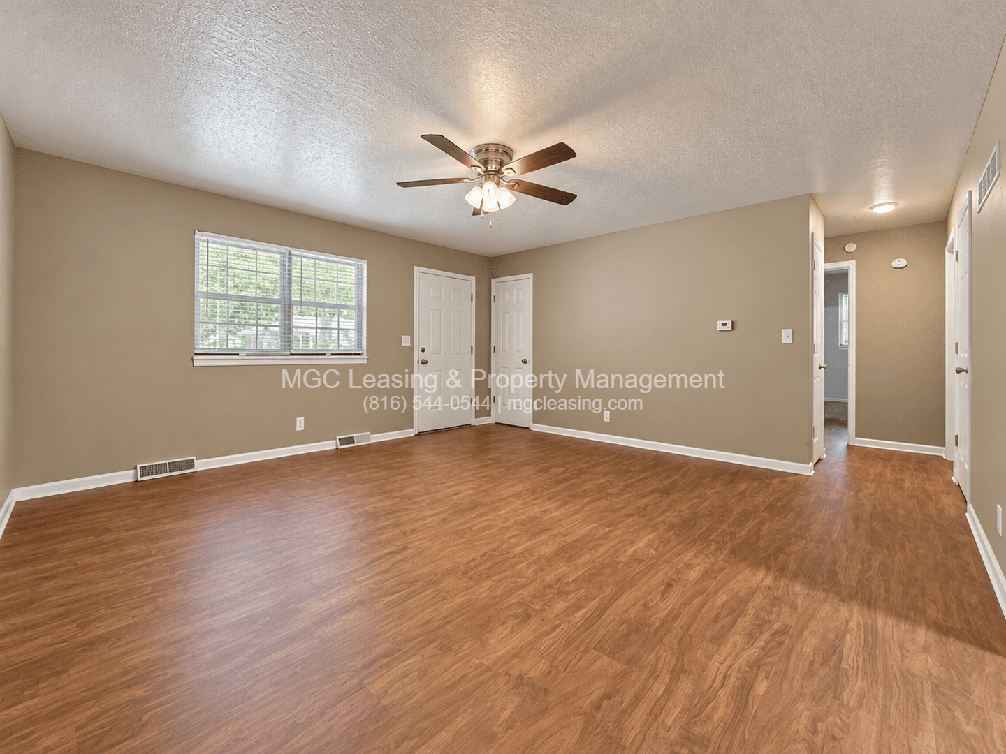 Blue Springs Apartment: 717 NW 6th St Apt A