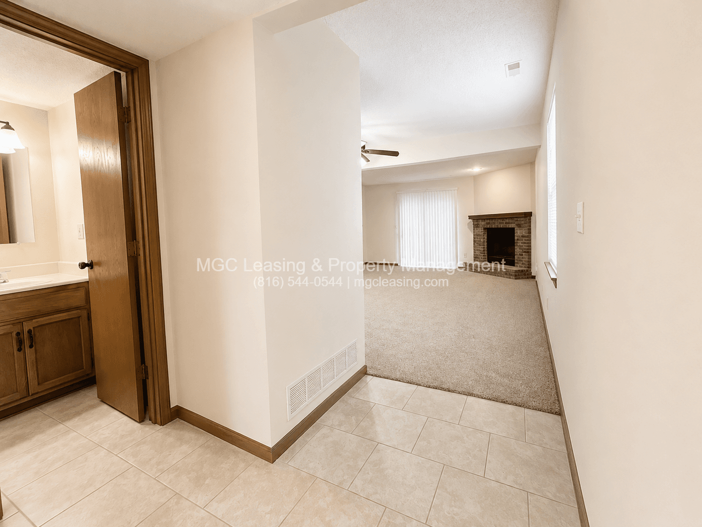 Lees Summit Townhome: 3549-3555 NE Independence Cir