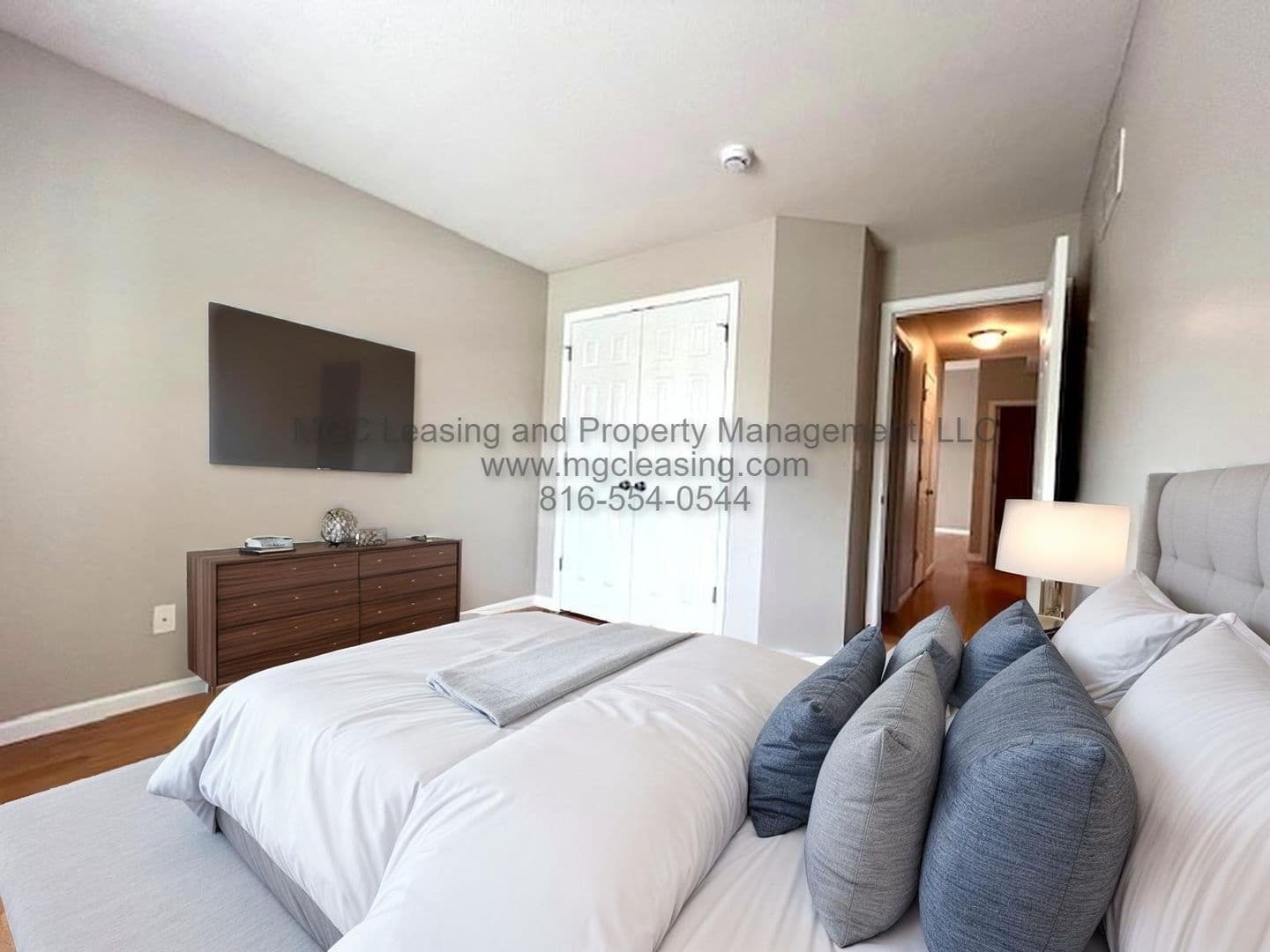 Kansas City Townhome: 8426 N Ava Ave