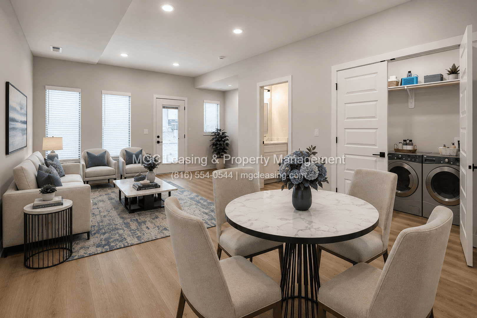 Raymore Apartment: 246-256 Persimmon Rd