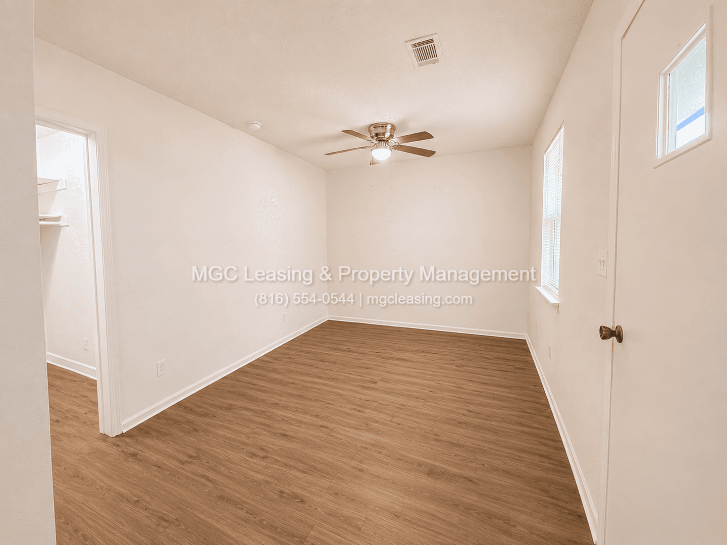 Lees Summit Apartment: 311 SE Grand Ave Apt 2