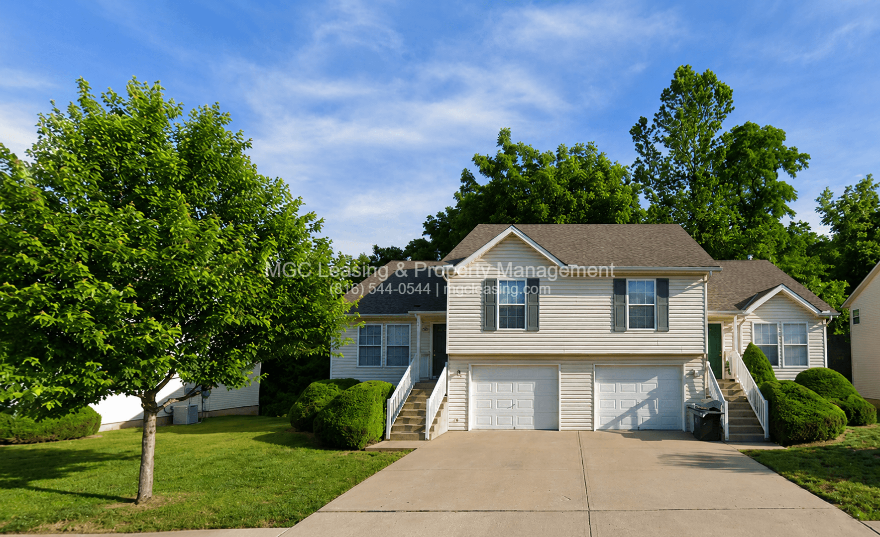 Kansas City Townhome: 5808-5810 NE 42nd St